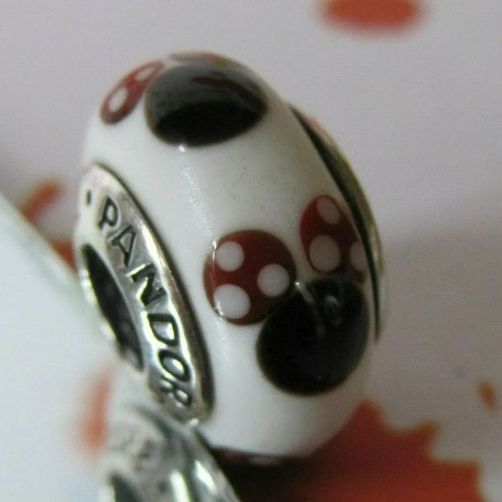 Pandora Minnie Mouse signature Murano. - Picture 5 of 8
